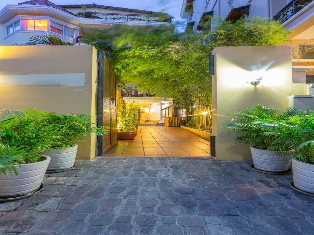 Jasmin Monument Hotel Phnom-Penh Buitenkant foto