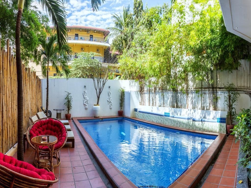 Jasmin Monument Hotel Phnom-Penh Buitenkant foto