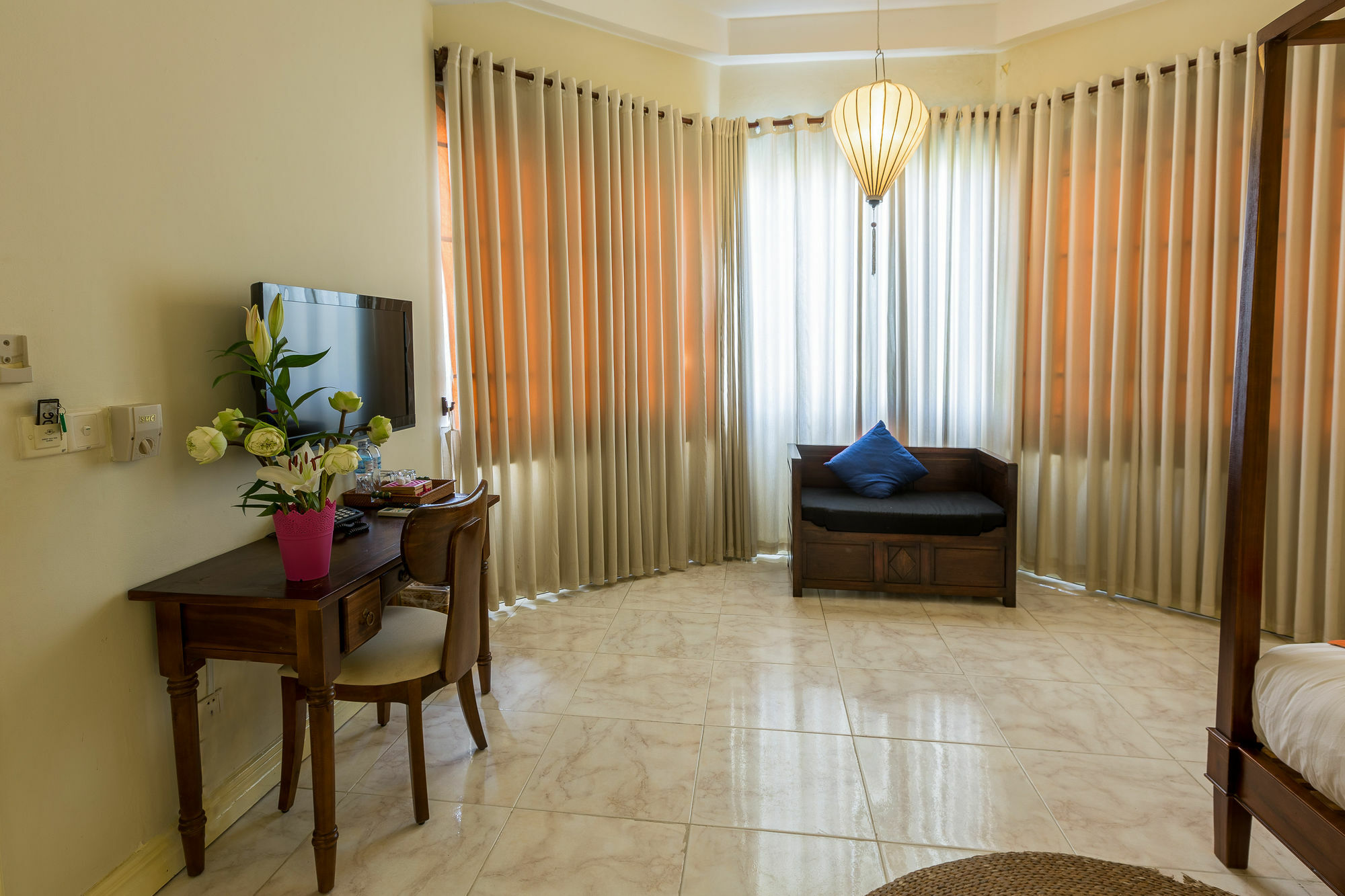 Jasmin Monument Hotel Phnom-Penh Buitenkant foto