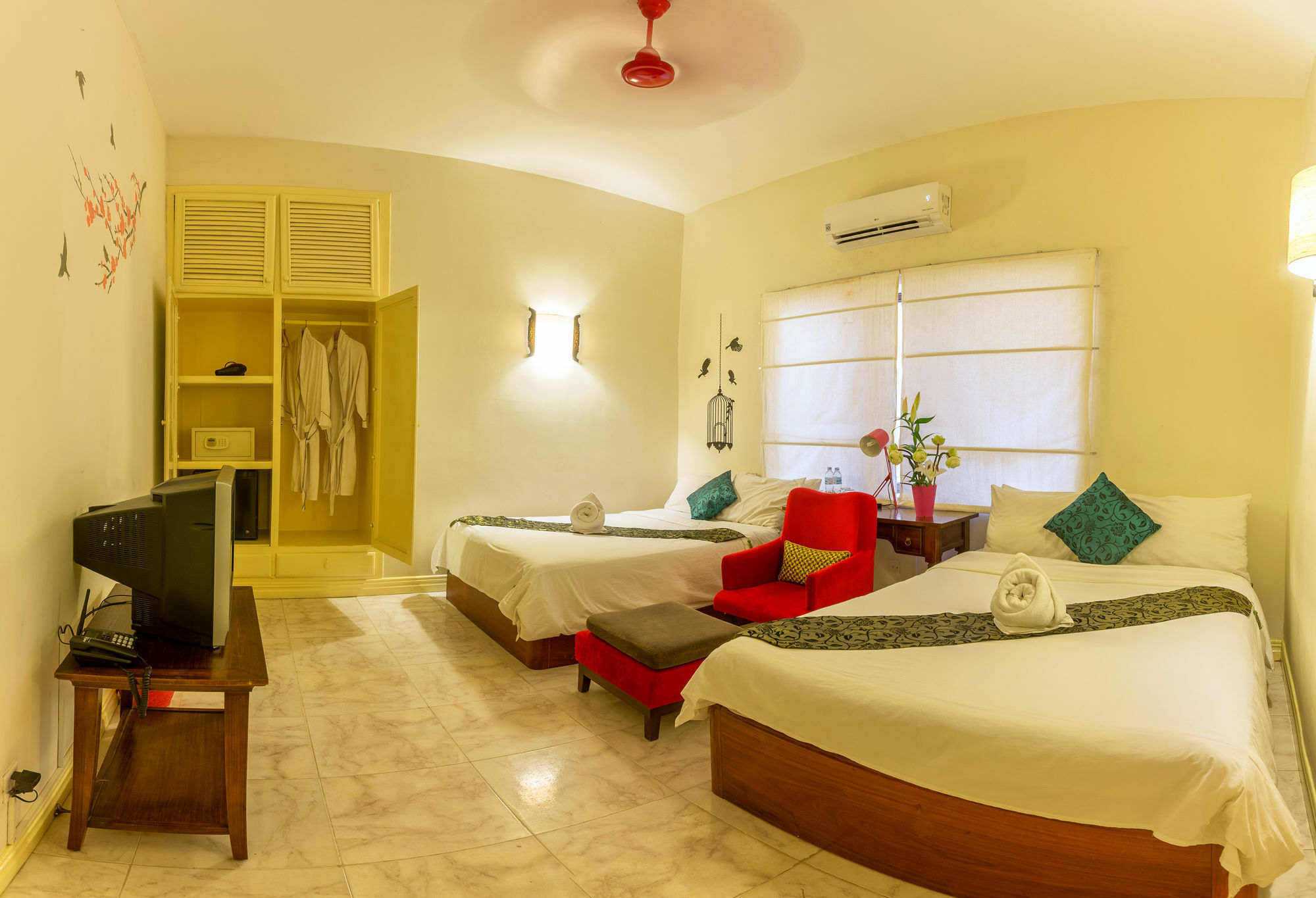 Jasmin Monument Hotel Phnom-Penh Buitenkant foto